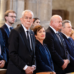 Stephansdom: Österreich nahm Abschied von Papst Franziskus